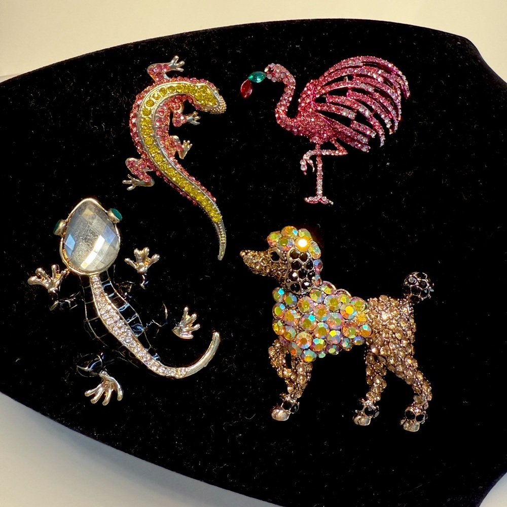4 for 50$ Colorful Animal Brooch Set